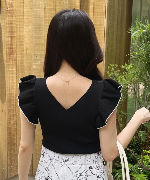 MIIA（ミーア）の「ラッフルフリルニット（ニット/セーター・レディース・パープル/オフホワイト/ブラック・FREE）」の5枚目の写真