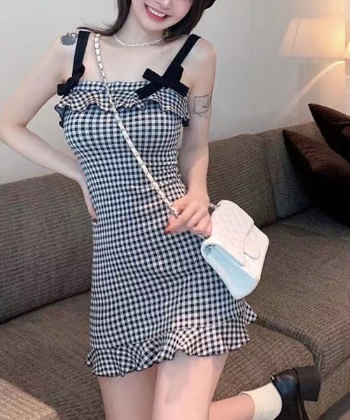 gossip!ロサンゼルス(ゴシップロサンゼルス)の「チェック柄 リボン付きフリルキャミワンピース レディース タイトミニ丈(ワンピース・レディース・ブラック・M/S)」の2枚目の写真