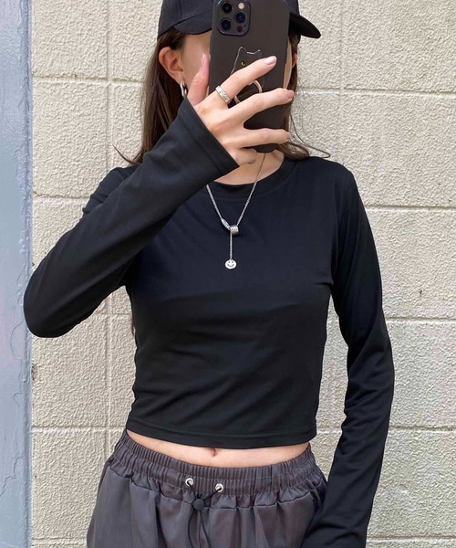NANEA(ナネア)の「クロップド丈ロングTシャツ(Tシャツ/カットソー・レディース・ホワイト/グレー/ブラック・X-LARGE/LARGE/MEDIUM)」の2枚目の写真