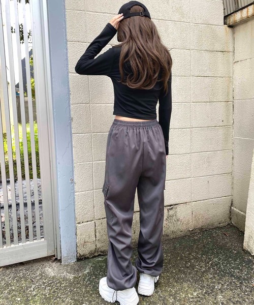 VETEMENTS U Might Know Me クロップド コットン Tシャツ 人気 VETEMENTS U Might Know Me クロップド コットン Tシャツ 人気