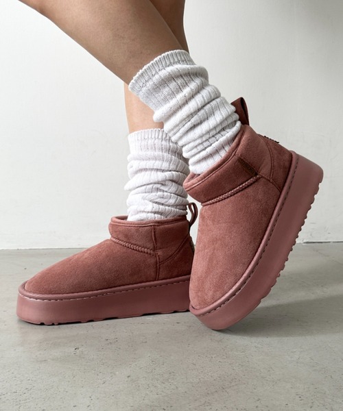 CLEA（クレア）の「厚底ショートムートンブーツ（ブーツ・レディース・キャメル/ピンク/アイボリー/ブラック・23.5cm/24.5cm）」の4枚目の写真