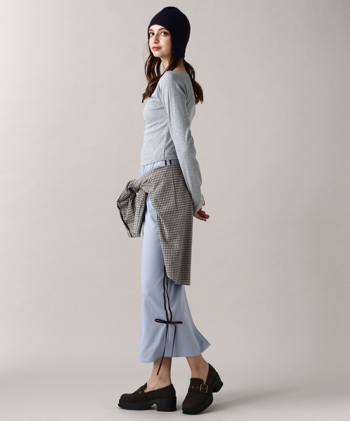 FOREVER 21(フォーエバー トゥエンティーワン)の「【2024FW】ボートネックTシャツ(Tシャツ/カットソー・レディース・オフホワイト/グレー/ブラック/その他/レッド・SMALL/MEDIUM)」の17枚目の写真