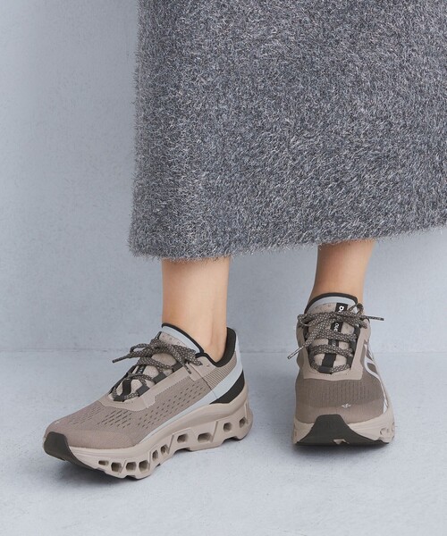 On（オン）の「＜On＞ウィメンズ  クラウドモンスター スニーカー（スニーカー・レディース・モカ/ブラック/ホワイト・23.5cm/24.5cm/23cm/24cm/25cm）」の8枚目の写真