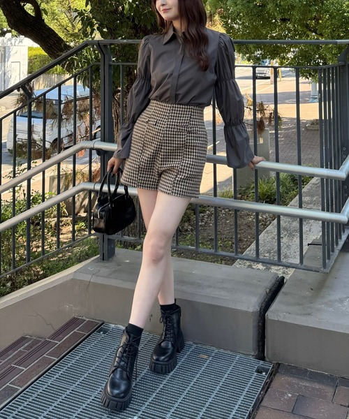 clear（クリア）の「マムルークスリーブ長袖ブラウス［大人 カジュアル 着回し力抜群］≪再入荷≫（シャツ/ブラウス・レディース・チャコールグレー/オフホワイト/ブルー/ピンク/サックスブルー・F）」の21枚目の写真