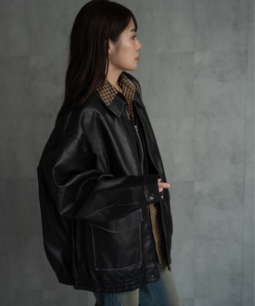 CREARE -LINO-（クレアーレリノ）の「＜ユニセックス＞フェイクレザー 比翼 ビックポケットブルゾン/ジャケット（ブルゾン・レディース・ブラック/ブラウン/グレー・FREE）」の15枚目の写真