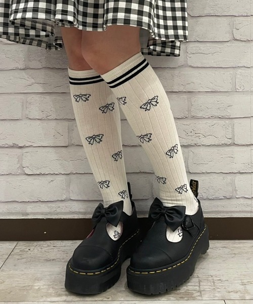 Candy Stripper（キャンディストリッパー）の「RIBBON RIB HIGH ソックス（ソックス/靴下・レディース・ブラック/オフホワイト・FREE）」の2枚目の写真