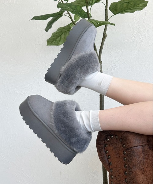 sedacle girl(セダクルガール)の「厚底ムートンサンダル(ブーツ・レディース・グレー/ブラック/ブラウン・SMALL/MEDIUM/LARGE)」の2枚目の写真