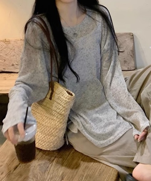 TONE SELECT GOODS(トーンセレクトグッズ)の「urbanfemine./シアーシンプルカットソー U7350(Tシャツ/カットソー・レディース・ブラウン/グレー・FREE)」の2枚目の写真