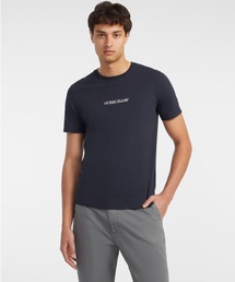 GUESS JEANS(QXW[Y)GUESS JEANS Ss Cn Slim Logo Embro Tee  TVc(TVc/Jbg\[)