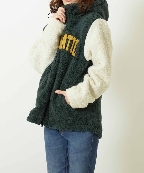 Bling Leads(ブリングリーズ)の「【Bl】【Bling leads】オーバーサイズ刺繍ロゴボアフルZIPパーカー(ブルゾン・メンズ・ホワイト系1/ブラック系/ブラウン系/ダークグリーン系/ベージュ系/ホワイト系・LARGE/MEDIUM/X-LARGE)」の10枚目の写真