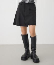 アシンメトリープリーツスカート