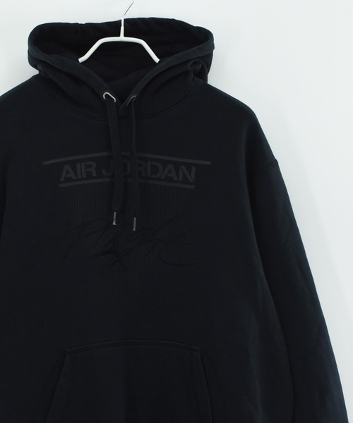 AIR JORDAN(エアジョーダン)の「【ヴィンテージ古着】AIR JORDAN FLIGHT ロゴ刺繍 パーカー(パーカー・メンズ・ブラック・LARGE)」の1枚目の写真
