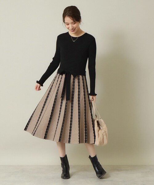 ITS'DEMO（イッツデモ）の「◆【手洗い可】リブニットフレアワンピース（ワンピース・レディース・パープル/ネイビー/ブラック・00）」の6枚目の写真