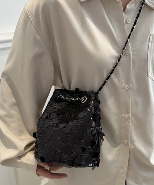 tolene(トレネ)の「スパンコールハンドバッグ チェーンストラップ(ハンドバッグ・レディース・ブラック/シルバー・ONE SIZE)」の13枚目の写真