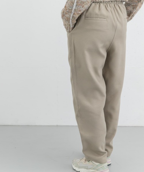 EKAL（エカル）の「ウールライクテーパードイージートラウザー（その他パンツ・レディース・ブラック/グレー・ONE）」の7枚目の写真