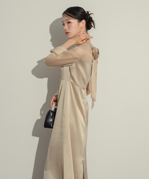 NEUNA（ヌナ）の「サテンシアー切り替えワンピース（ワンピース・レディース・ベージュ/ブラック・FREE/SMALL）」の12枚目の写真