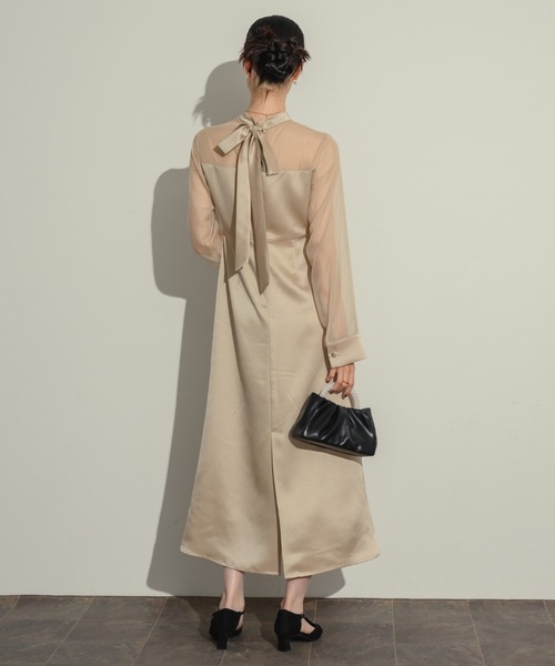 NEUNA（ヌナ）の「サテンシアー切り替えワンピース（ワンピース・レディース・ベージュ/ブラック・FREE/SMALL）」の5枚目の写真