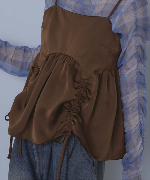 miette（ミエット）の「サテンドロストギャザービスチェ（キャミソール・レディース・アイボリー/ブラック/ブラウン・FREE）」の4枚目の写真