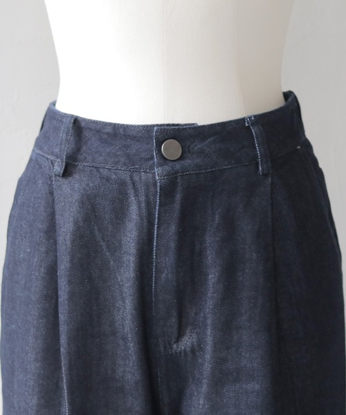 cheriella（シェリエラ）の「【cheriella】ハイウエストタックワイドデニムパンツ HIGH WAIST TUCK WIDE DENIM PANTS（デニムパンツ・レディース・インディゴブルー/ブラック・L/M/S）」の11枚目の写真
