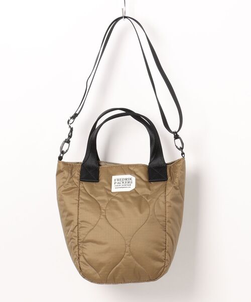 FREDRIK PACKERS(フレドリックパッカーズ)の「FREDRIK PACKERS /フレドリックパッカーズ / 70D MISSION TOTE QUILT(トートバッグ・レディース・ブラック/ベージュ・FREE)」の12枚目の写真