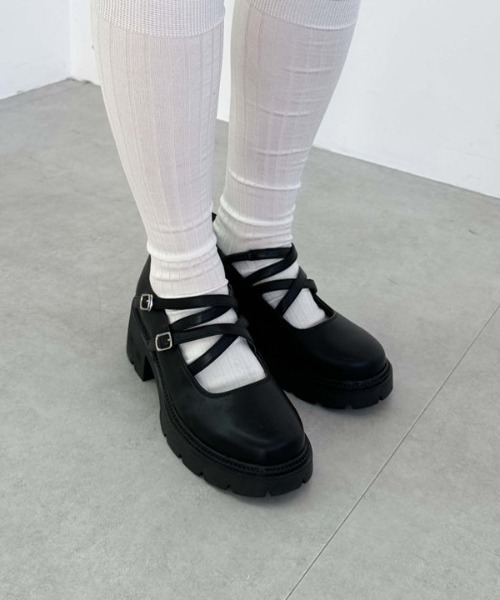 archives（アルシーヴ）の「ダブルクロスパンプス（パンプス・レディース・ブラック・MEDIUM/LARGE）」の11枚目の写真