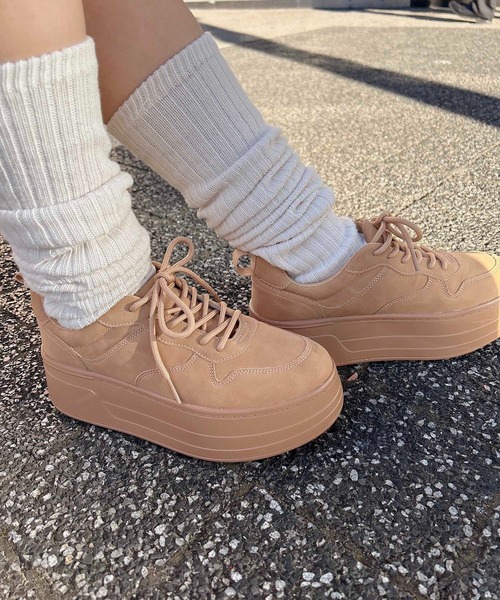 INGNI（イング）の「ボリュームコートスニーカー（スニーカー・レディース・オフホワイト/ベージュ/ブラック・L/M）」の9枚目の写真