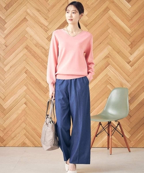 a.v.v(アーヴェヴェ)の「【A4サイズ対応】ナイロントート(トートバッグ・レディース・ベージュ/チャコールグレー・38)」の3枚目の写真