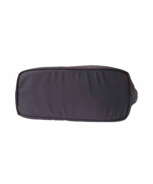 a.v.v(アーヴェヴェ)の「【A4サイズ対応】ナイロントート(トートバッグ・レディース・ベージュ/チャコールグレー・38)」の13枚目の写真