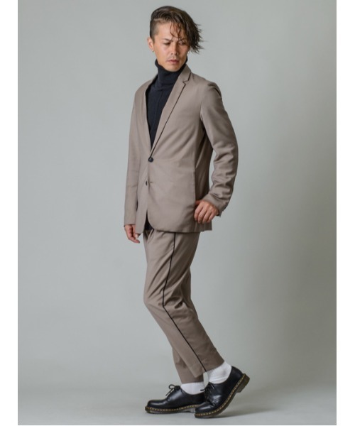 REGIEVO(レジエボ)の「2つボタンテーラードジャケット(テーラードジャケット・メンズ・ブラック/ベージュ/グレー・SMALL/MEDIUM/LARGE/X-LARGE)」の6枚目の写真