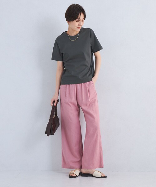 green label relaxing（グリーンレーベルリラクシング）の「＜1_OF MINE＞スタンダード Tシャツ -制菌-（Tシャツ/カットソー・レディース・ライトブルー/オフホワイト/ダークグレー/その他1/ベージュ/モカ/その他2・40/38）」の16枚目の写真