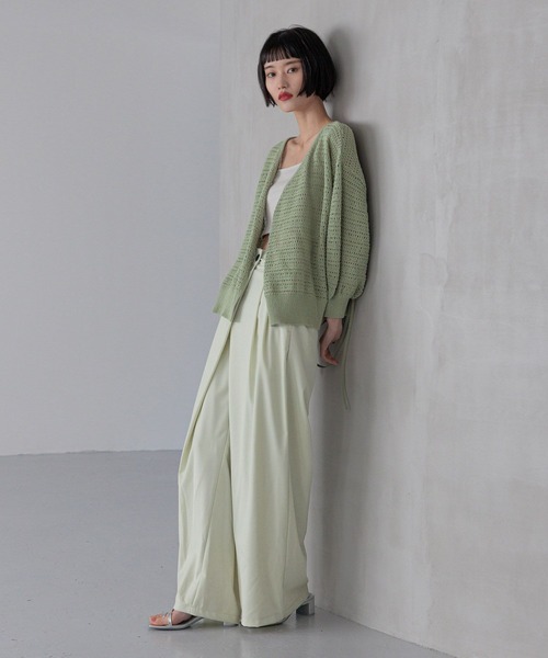 LOWRYS FARM（ローリーズファーム）の「タックワイドラップパンツ　310746（スラックス・レディース・ブラック/チャコールグレー/グリーン・MEDIUM/LARGE）」の5枚目の写真