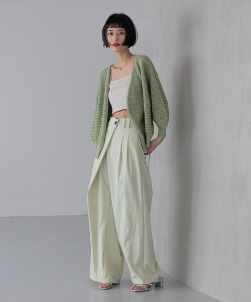 LOWRYS FARM（ローリーズファーム）の「タックワイドラップパンツ　310746（スラックス・レディース・ブラック/チャコールグレー/グリーン・MEDIUM/LARGE）」の6枚目の写真