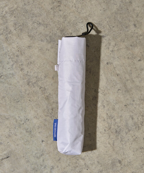 BIRTHDAY BAR（バースデイバー）の「【晴雨兼用 折りたたみ日傘】無地軽量（折りたたみ傘・レディース・アイボリー/ブラック/グリーン系その他4/グレー/バイオレット・0）」の7枚目の写真