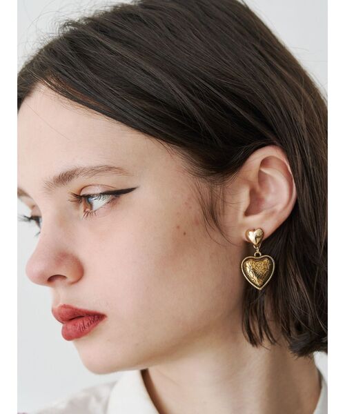 jouetie（ジュエティ）の「ヴィンテージライクハートピアス（ピアス（両耳用）・レディース・シルバー/ゴールド・FREE）」の3枚目の写真