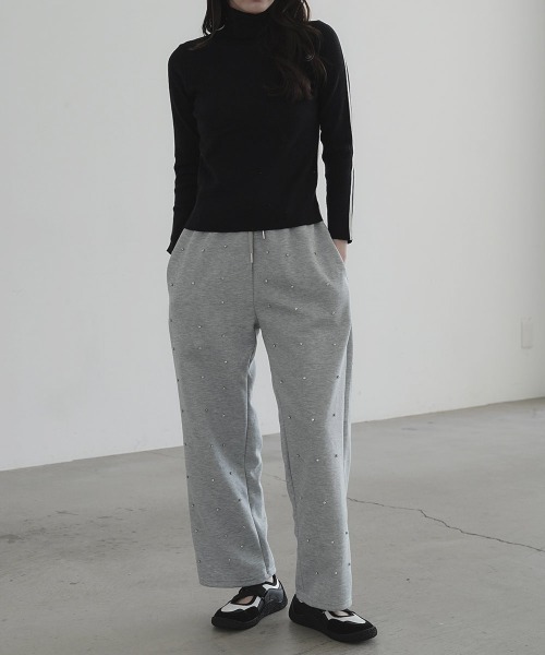 Clum（クルム）の「パールスウェットパンツ（スウェットパンツ・レディース・ブラック/グレー・LARGE/MEDIUM）」の18枚目の写真