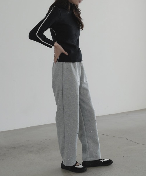 Clum（クルム）の「パールスウェットパンツ（スウェットパンツ・レディース・ブラック/グレー・LARGE/MEDIUM）」の20枚目の写真