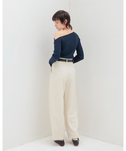 DRESSLAVE（ドレスレイブ）の「asymmetric off-shoulder pull(アシンメトリーオフショルダープルオーバー)（ニット/セーター・レディース・ネイビー/ホワイト・38）」の10枚目の写真