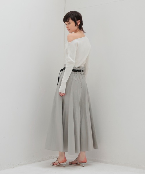 DRESSLAVE（ドレスレイブ）の「asymmetric off-shoulder pull(アシンメトリーオフショルダープルオーバー)（ニット/セーター・レディース・ネイビー/ホワイト・38）」の19枚目の写真