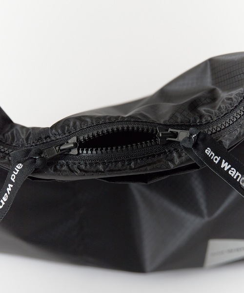 and wander（アンドワンダー）の「and wander/アンドワンダー sil sacoche サコッシュ 2026新作　再入荷（ショルダーバッグ・メンズ・ブラック・FREE）」の7枚目の写真