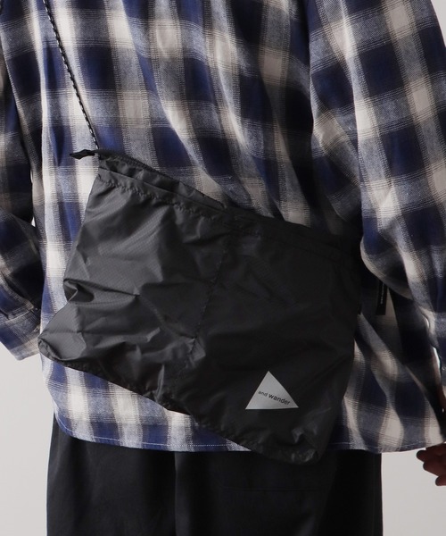 and wander（アンドワンダー）の「and wander/アンドワンダー sil sacoche サコッシュ 2026新作　再入荷（ショルダーバッグ・メンズ・ブラック・FREE）」の16枚目の写真