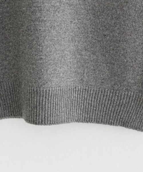 Forcement(フォースメント)の「「重ねるだけでこなれる。毎日頼れるシンプルVネックベスト」シンプルVネックニットベスト(ベスト・レディース・ベージュ/ブラウン/ブラック/グレー・ONESIZE)」の18枚目の写真