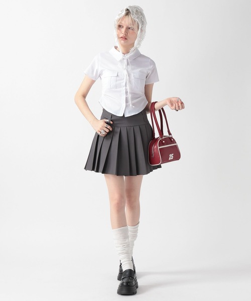 FOREVER 21（フォーエバー トゥエンティーワン）の「【2025SS】コンパクトスリムシャツ（シャツ/ブラウス・レディース・ブラック/ホワイト/グレー・FREE）」の10枚目の写真