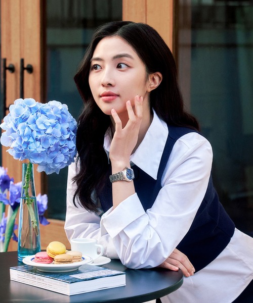 SWATCH(スウォッチ)の「PETAL CHARM(アナログ腕時計・レディース・ブルー/グレー/ピンク/イエロー・FREE)」の9枚目の写真