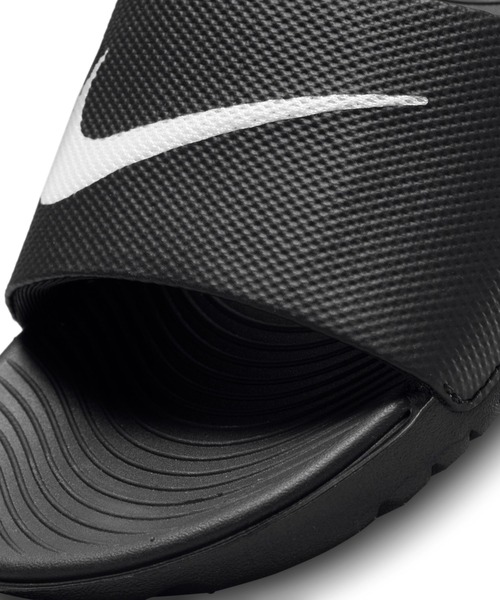 NIKE(ナイキ)の「ナイキ NIKE ナイキ カワ スライド GS/PS(サンダル・キッズ・ブラック×ホワイト・22.0cm/19.0cm/20.0cm/21.0cm)」の8枚目の写真