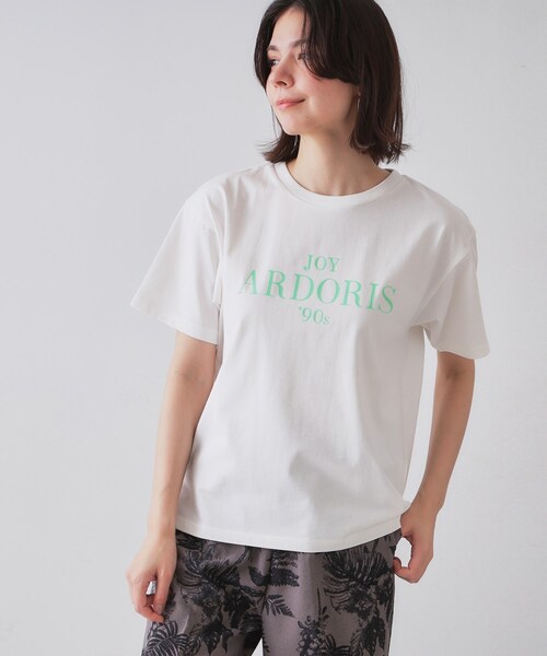 OPAQUE.CLIP（オペークドットクリップ）の「フロッキーロゴTシャツ【洗濯機洗い可】（Tシャツ/カットソー・レディース・ライトベージュ/チャコールグレー/ホワイト・42/40/38）」の21枚目の写真