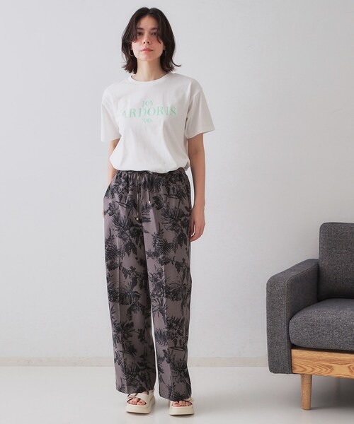 OPAQUE.CLIP（オペークドットクリップ）の「フロッキーロゴTシャツ【洗濯機洗い可】（Tシャツ/カットソー・レディース・ライトベージュ/チャコールグレー/ホワイト・42/40/38）」の20枚目の写真