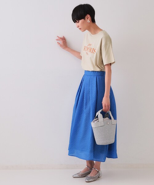 OPAQUE.CLIP（オペークドットクリップ）の「フロッキーロゴTシャツ【洗濯機洗い可】（Tシャツ/カットソー・レディース・ライトベージュ/チャコールグレー/ホワイト・42/40/38）」の4枚目の写真