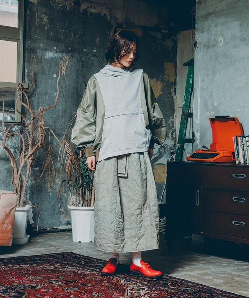 sneeuw（スニュウ）の「ウォッシュトキルティングスカート（スカート・レディース・グレー/ブラウン・ONESIZE）」の7枚目の写真