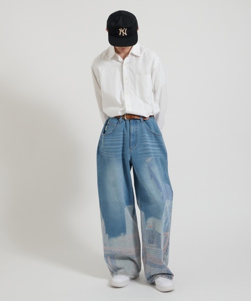 VERSACE Rebellionプリント ワイドジーンズ デニムパンツ セール】New York City printed wide denim ニューヨークシティ