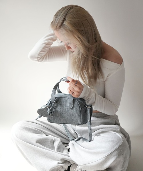 Jelly moo(ジェリームー)の「【 Jelly moo / ジェリームー 】 デニム風 フェイクレザー ミニボストン 2way ショルダー バッグ #_(ボストンバッグ・レディース・ブラック/ブルー/グレー・FREE)」の2枚目の写真